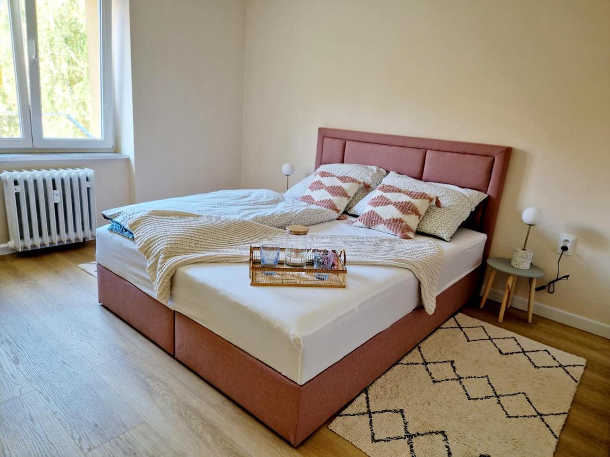 City Center Apartment - Self Check-In Spišská Nová Ves Esterno foto